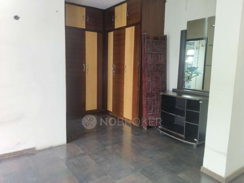 2 BHK Flat In United Belvedere For Sale  In Hafeezpet