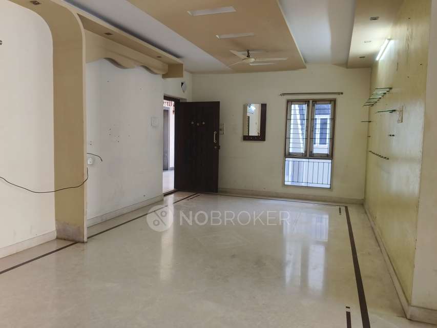 2 BHK Flat In United Belvedere For Sale  In Hafeezpet