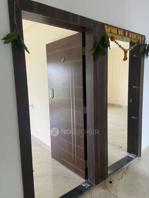 1 RK Flat In Rising Spaces 24k Solitaire Assets for Rent  In Thakar Nagar