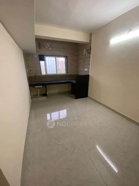 1 RK Flat In Rising Spaces 24k Solitaire Assets for Rent  In Thakar Nagar