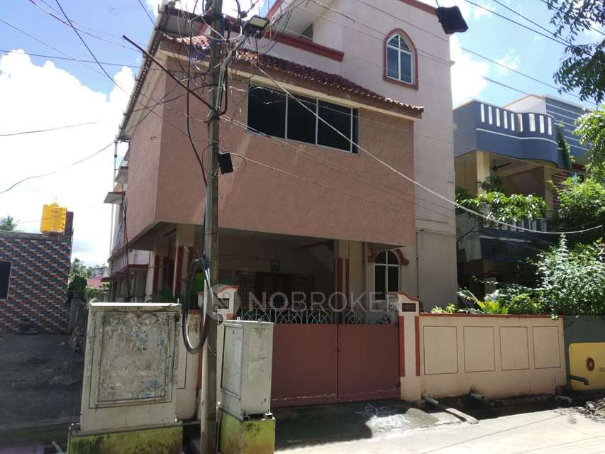 2 BHK Flat In Standalone Buiding for Rent  In Chromepet