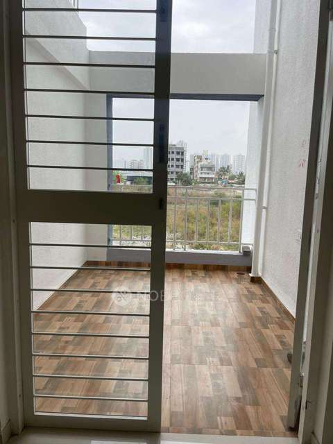 2 BHK Flat In Vardhaman Moonstone for Rent  In Tathwade