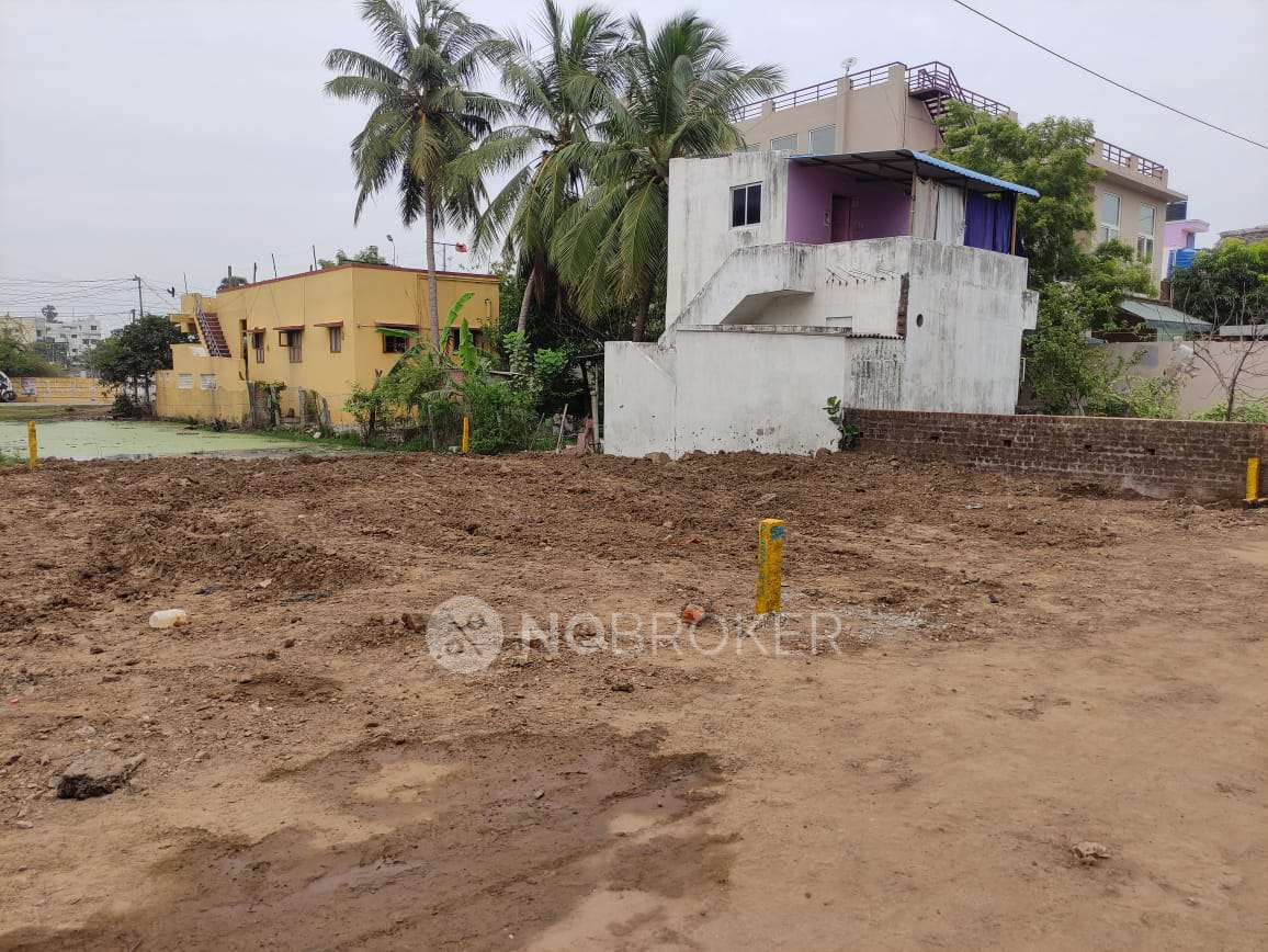Plot For Sale  In Korattur