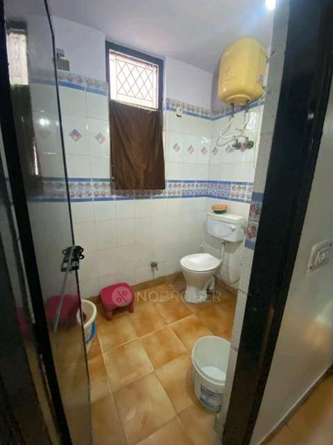 2 BHK Flat In Sodhi Apartment For Sale  In Mehrauli