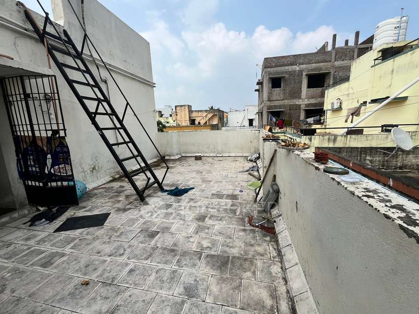 2 BHK Flat In Park Facing Apartment For Sale  In Pammal