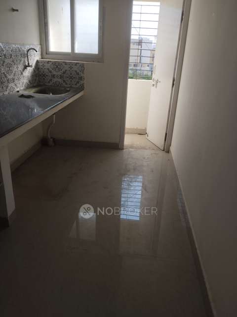 2 BHK Flat In Park Facing Apartment For Sale  In Pammal