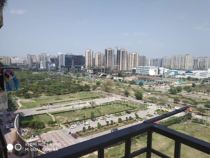 2 BHK Flat In Himalaya Pride For Sale  In Tech Zone Iv