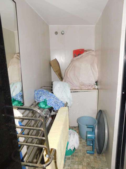 2 BHK Flat In Amusla Apartments For Sale  In Bandra West