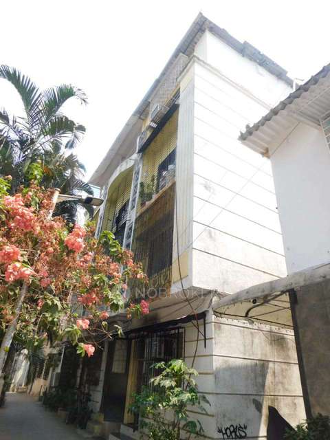 2 BHK Flat In Amusla Apartments For Sale  In Bandra West