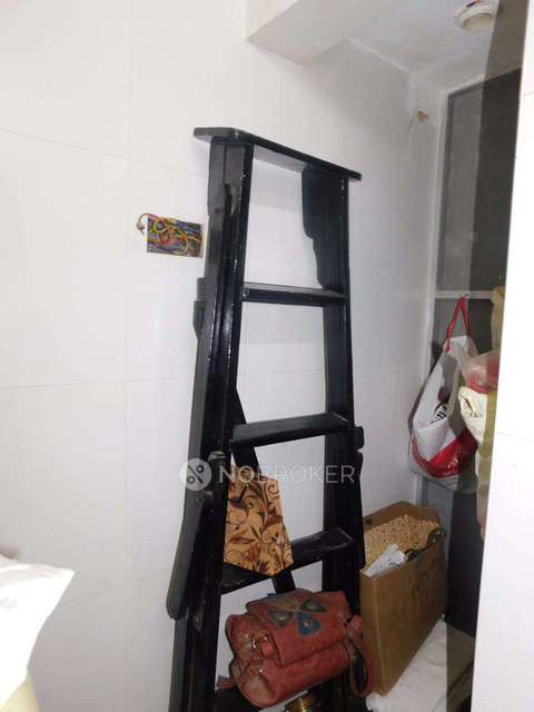 2 BHK Flat In Amusla Apartments For Sale  In Bandra West