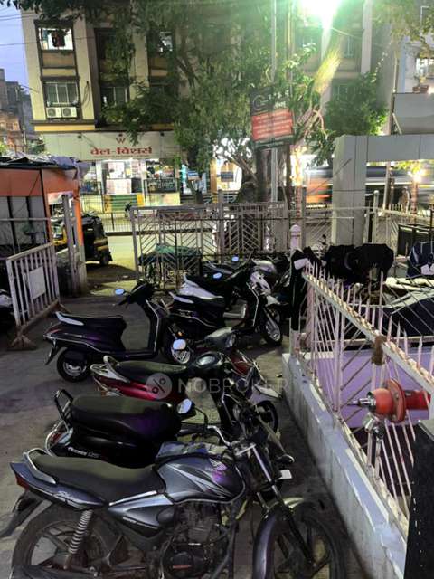 Shop in Shri Adeshwarji Bhagavan Jain Temple, Pune for sale 