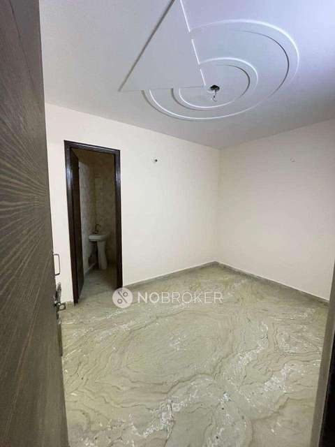 3 BHK Flat For Sale  In Tilak Nagar