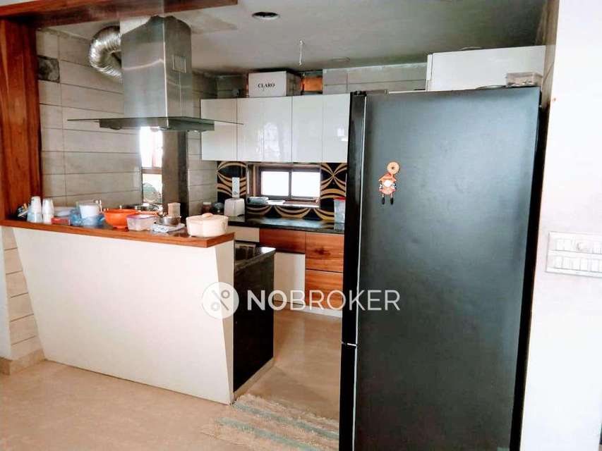 3 BHK Flat In Tower Height Apartments For Sale  In  Pitampura, 