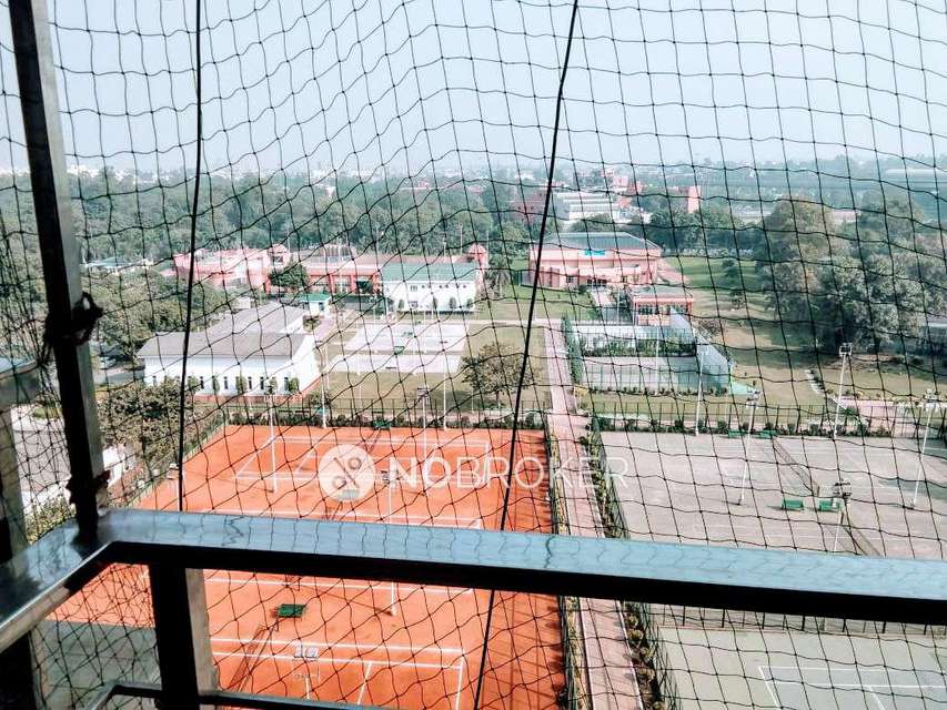 3 BHK Flat In Tower Height Apartments For Sale  In  Pitampura, 