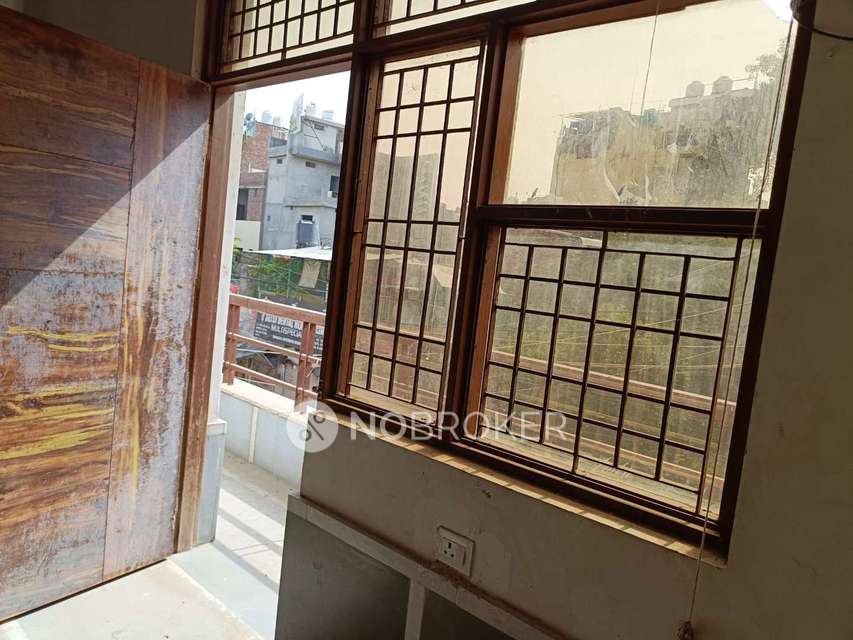 3 BHK Flat for Rent  In Nangloi