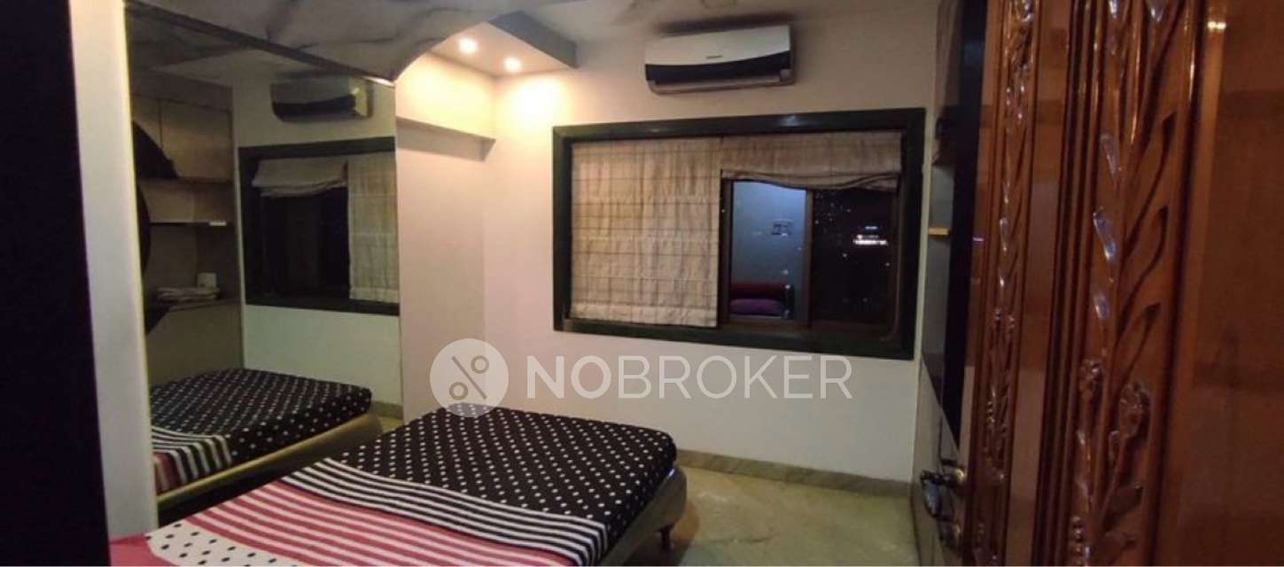 Single Room for Female In 2 BHK  In Lok Upvan Complex In Thane West