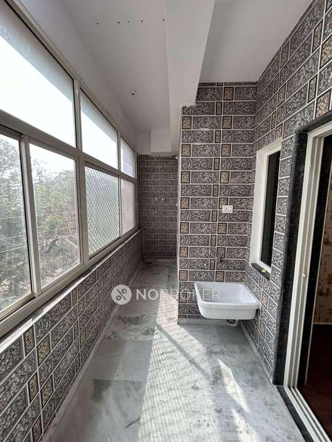 4 BHK Flat In Kohinoor Square For Sale  In Toli Chowki