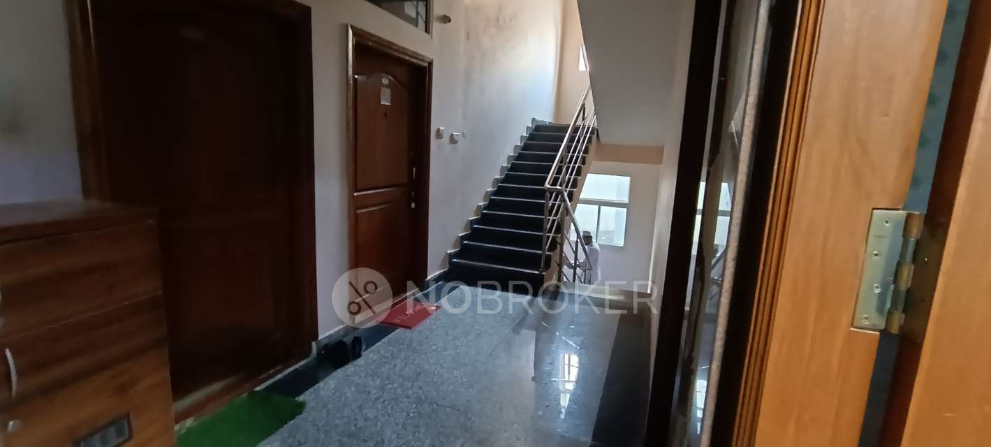 4 BHK Flat In Kohinoor Square For Sale  In Toli Chowki