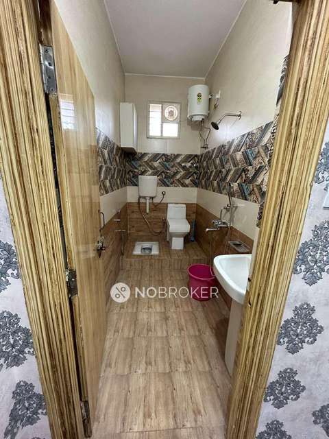 4 BHK Flat In Kohinoor Square For Sale  In Toli Chowki