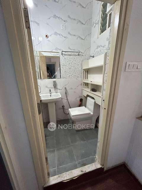 4 BHK Flat In Kohinoor Square For Sale  In Toli Chowki