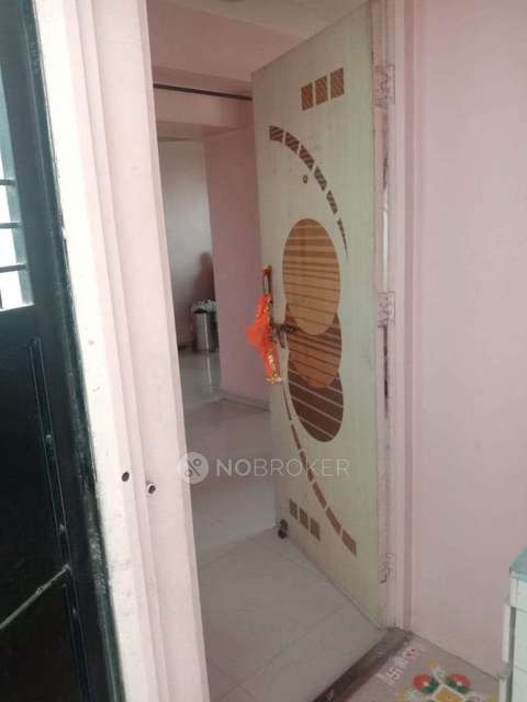 2 BHK Flat In Vitthal Rukmini Co-operative Housing Society For Sale  In Walhekarwadi
