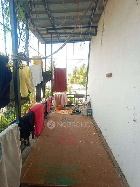 2 BHK Flat In Vitthal Rukmini Co-operative Housing Society For Sale  In Walhekarwadi