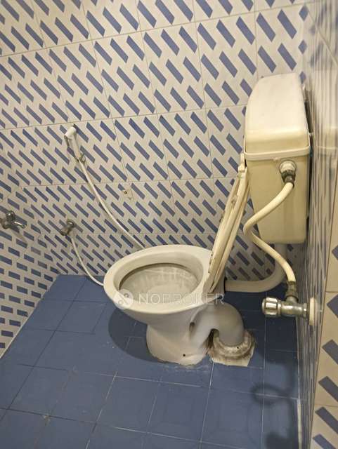 2 BHK Flat In Halls Towers For Sale  In Egmore