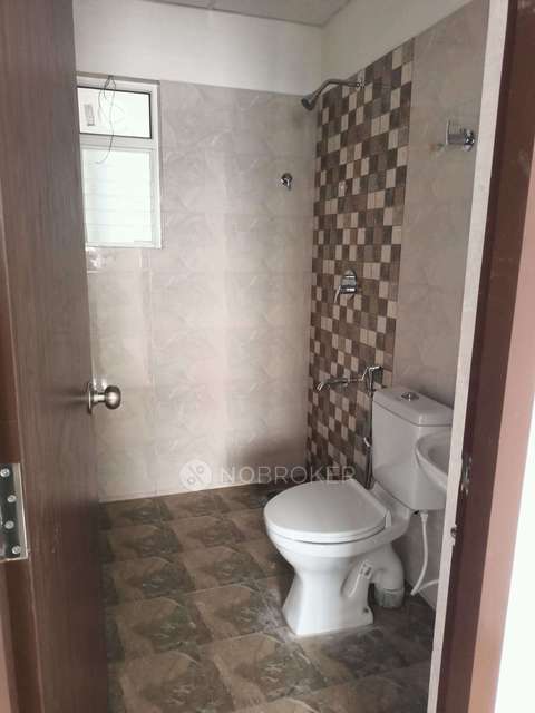 2 BHK Flat In Apartment For Sale  In Thoraipakkam