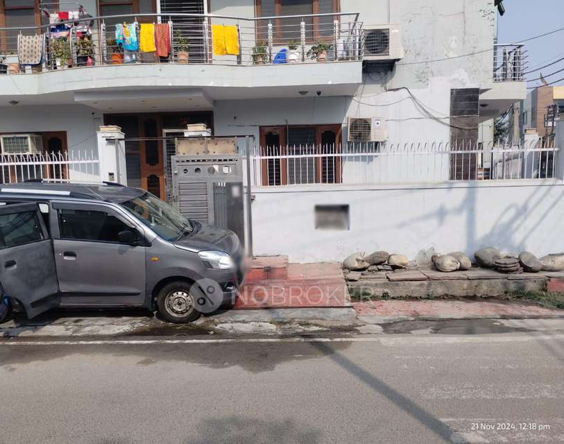 4 BHK Flat For Sale  In 106, Rakesh Marg, Nasirpur, Nehru Nagar Iii, Nehru Nagar, Ghaziabad, Uttar Pradesh 201001, India