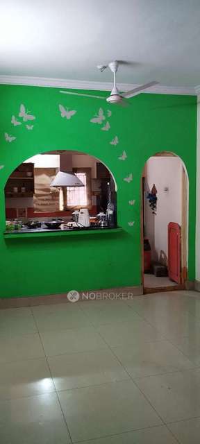 2 BHK Flat In R K Towers, Mayurimarg, Begumpet For Sale  In Begumpet