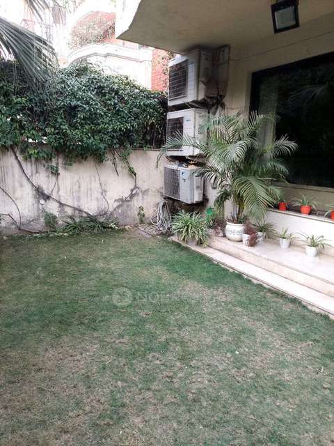 4 BHK Flat In New Friends Colony Floors For Sale  In New Friends Colony East