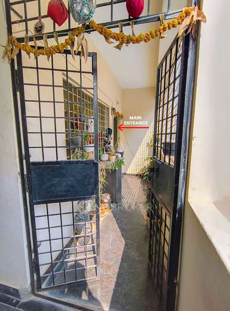 2 BHK Flat In Sri Sravani Shiny Pearl For Sale  In Kukatpally