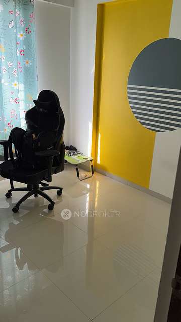 Single Room for Male In 3 BHK  In Vardhaman Moonstone In Tathwade