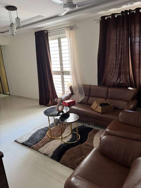 Single Room for Male In 3 BHK  In Vardhaman Moonstone In Tathwade