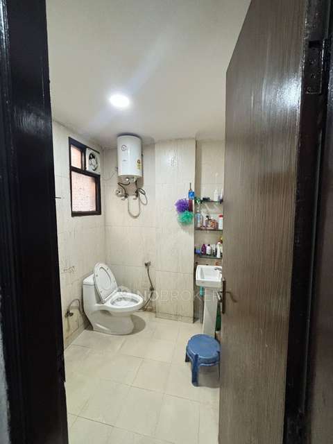 2 BHK Flat In Neelkanth Apartment  For Sale  In Chhatarpur
