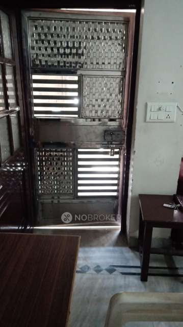 PG for Girls in Shalimar Bagh