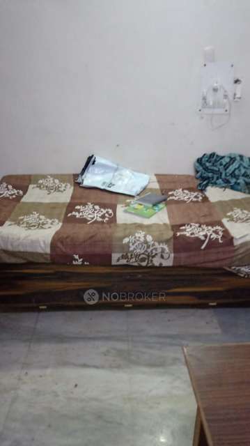 PG for Girls in Shalimar Bagh