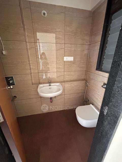 2 BHK Flat In Chandak 34 Park Estate, Goregaon West For Sale  In 34 Park Estate