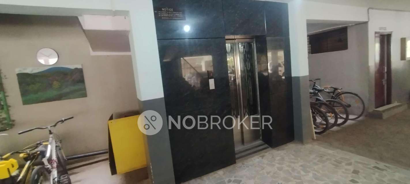 2 BHK Flat In J.m Aprtments  For Sale  In Somajiguda