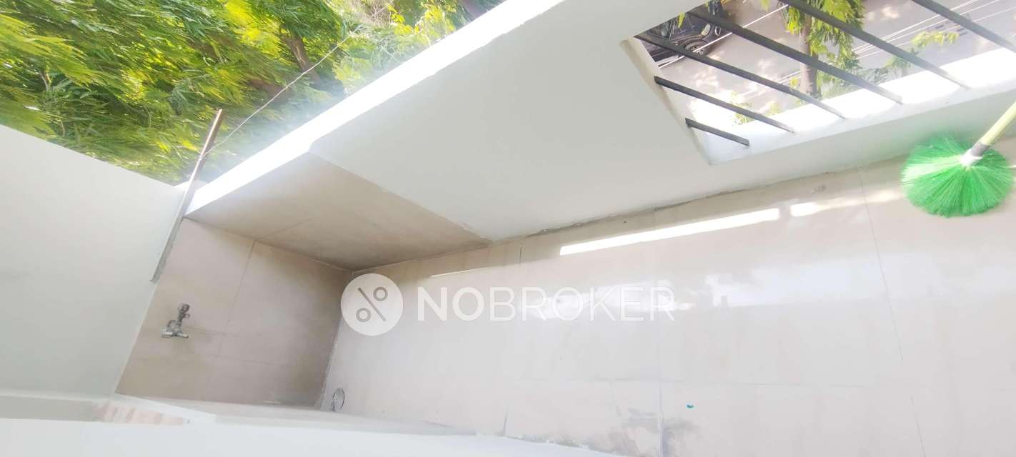 2 BHK Flat In J.m Aprtments  For Sale  In Somajiguda