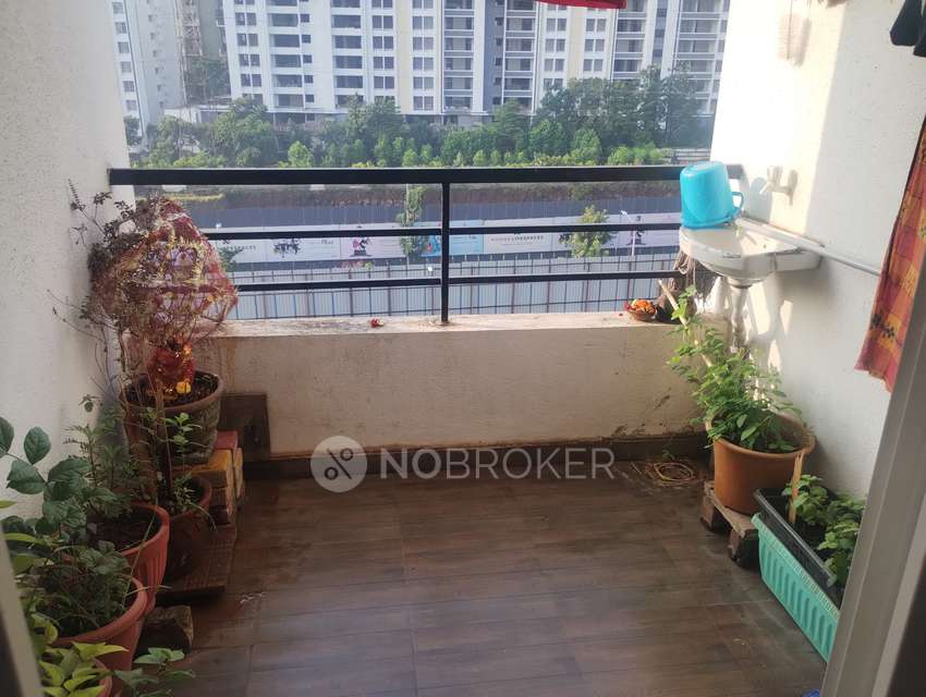 1 BHK Flat In Rose Castle, Borhade Wadi for Rent  In Borhade Wadi