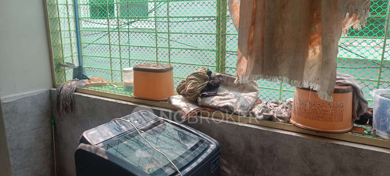 3 BHK Flat In E Block, Sainth Enclave, Gokul Plots, 9th Phase, Kphb Colony For Sale  In Unit-156, Vasantha City, Bikshapathi Nagar, Hafeezpet, Hyderabad, Telangana 500084, India