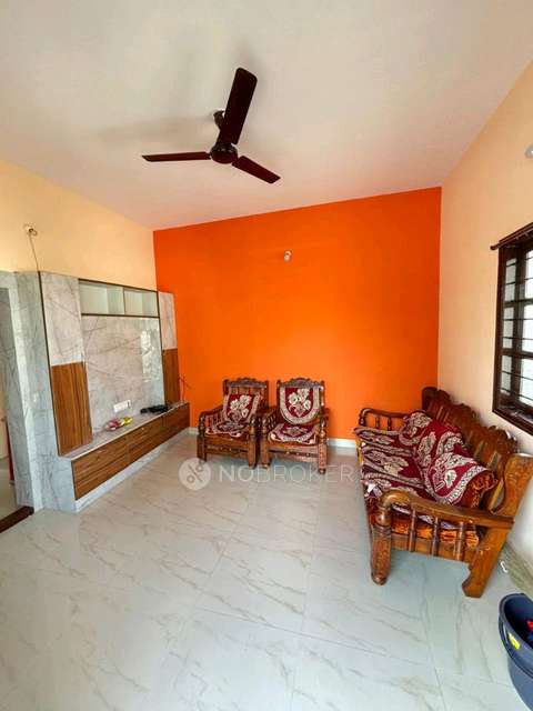 1 BHK Flat In Standalone Building  for Rent  In J. P. Nagar