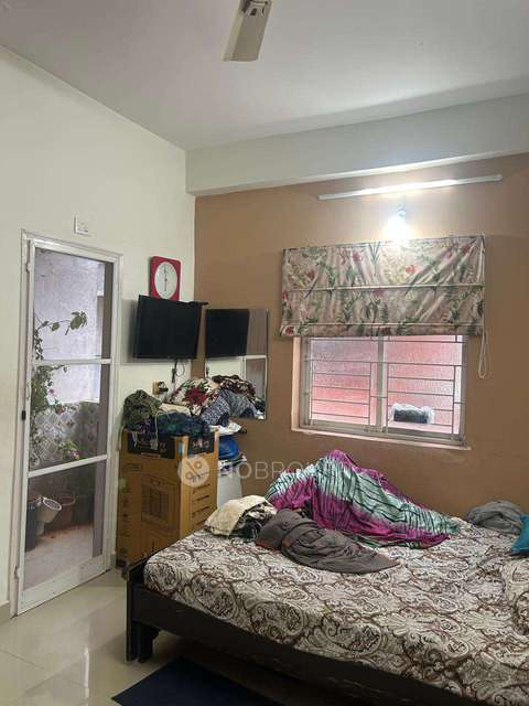 2 BHK Flat In Ar Pride Asad Plaza For Sale  In Masab Tank