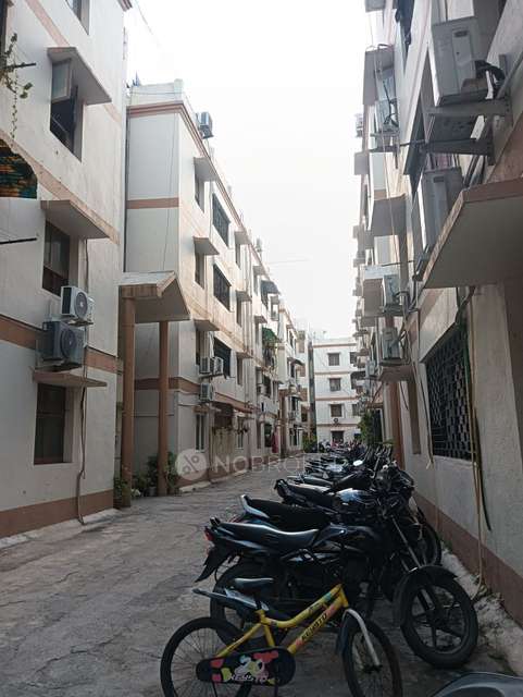 2 BHK Flat In Majestic Shore For Sale  In Choolaimedu