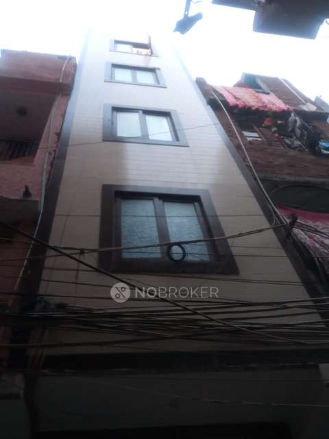 4 BHK Flat For Sale  In Krishna Nagar