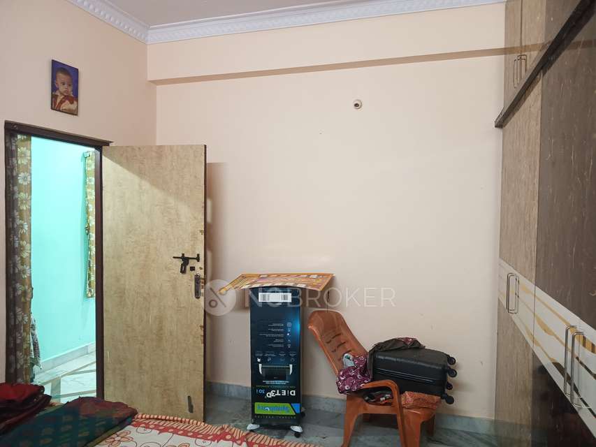 4+ BHK House For Sale  In Phase 3 K P H B, Kukatpally