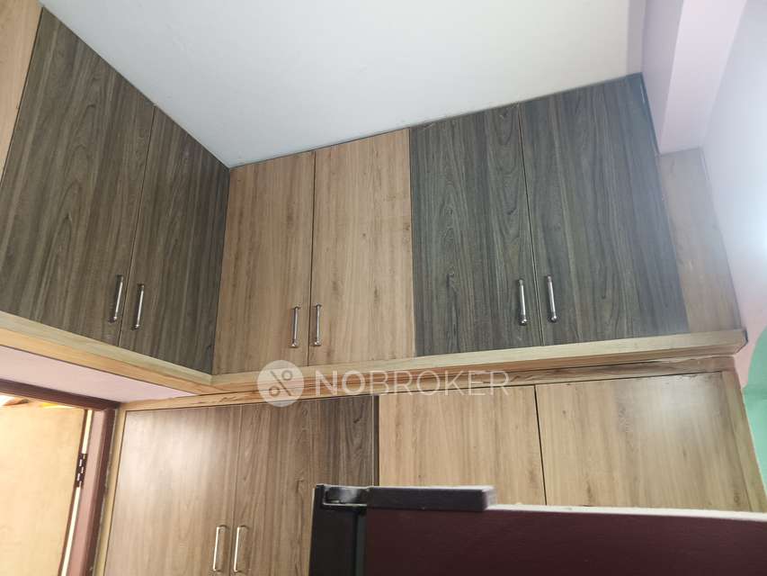 4+ BHK House For Sale  In Phase 3 K P H B, Kukatpally