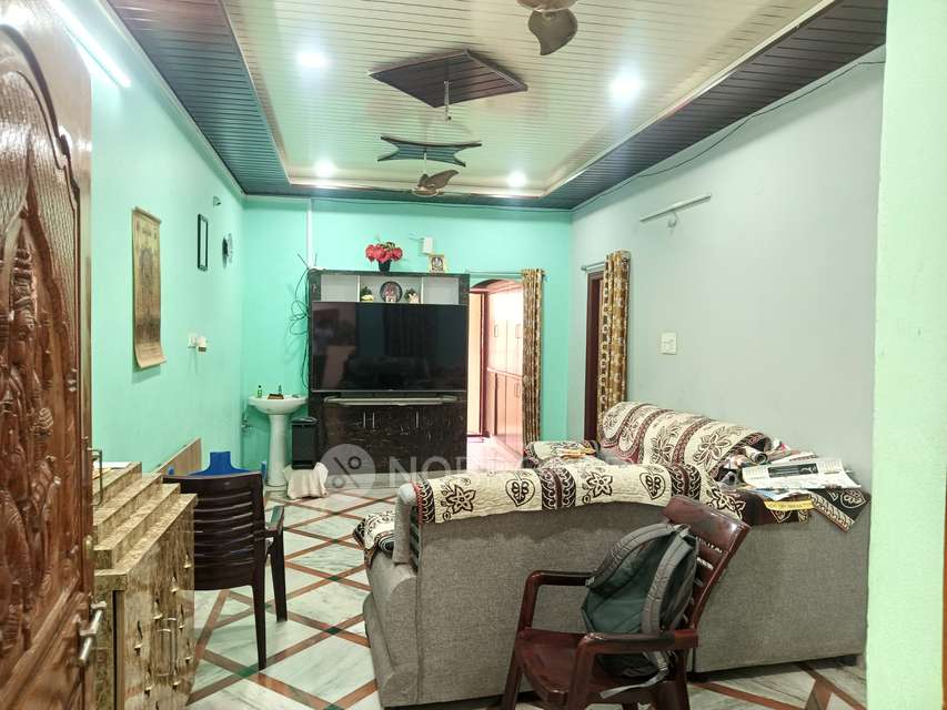 4+ BHK House For Sale  In Phase 3 K P H B, Kukatpally