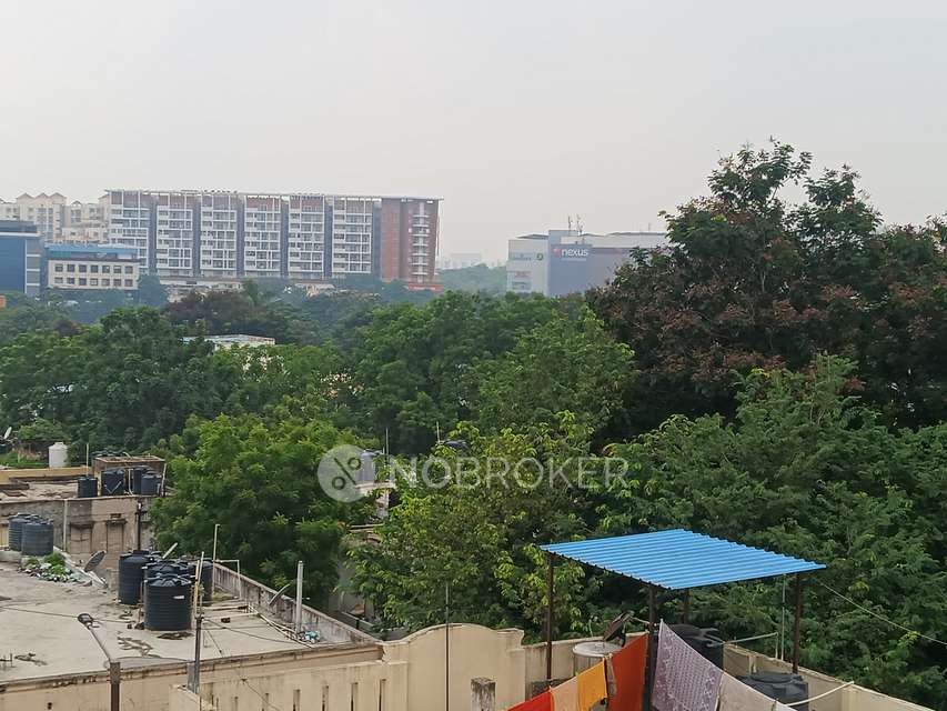 4+ BHK House For Sale  In Phase 3 K P H B, Kukatpally